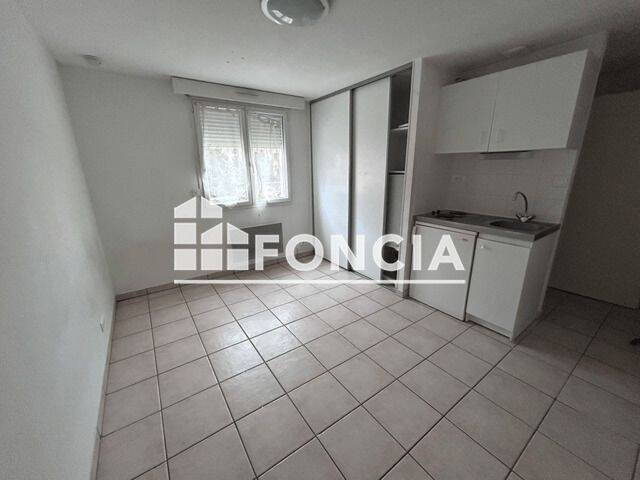 Appartement 1 pièce 16 m² à La Roche-sur-Yon
