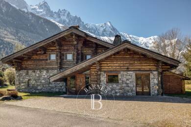 Chalet à vendre 3 950 000 € 6 pièces 5 chambres 218 m² 1 348 m² de terrain Chamonix-Mont-Blanc 74400