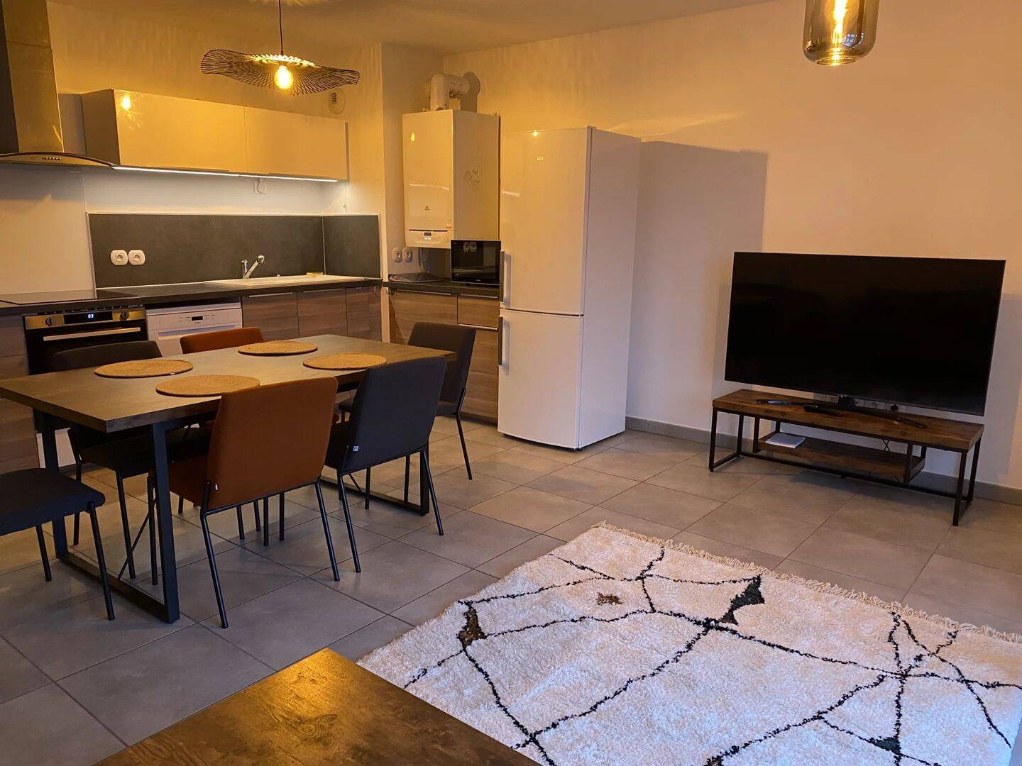 Appartement 4 pièces 81 m² · à Saint-Ismier · 81,1 m² · 1 400 €