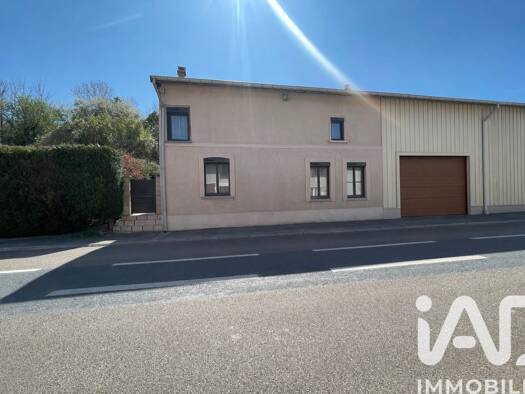 Maison à vendre 197 000 € 7 pièces 5 chambres 226,4 m² 1 029 m² de terrain Sainte-Menehould 51800