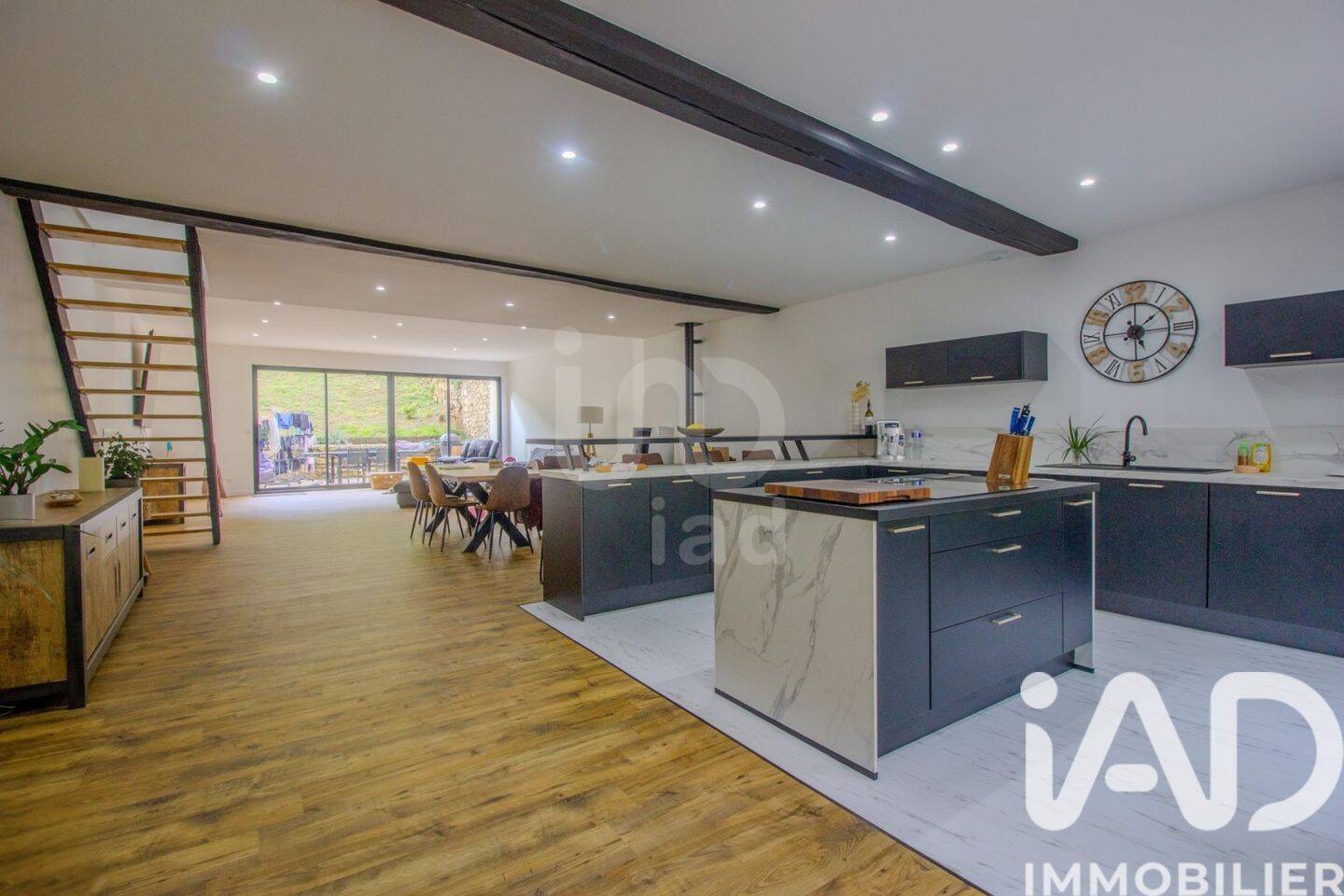 Maison 6 pièces 177 m² · à Orrouy · 177 m² · 261 000 €