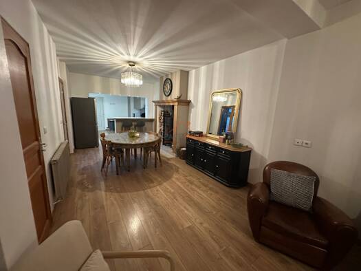 Maison à vendre 238 000 € 6 pièces 3 chambres 115 m² 695 m² de terrain Hérin 59195