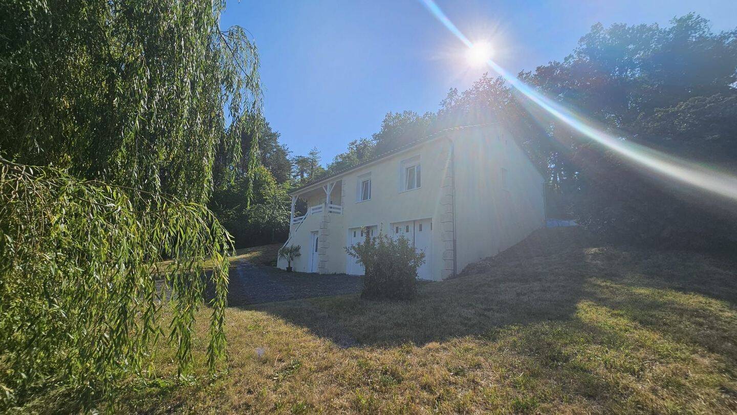Maison 7 pièces 150 m² · à Coulounieix-Chamiers · 150 m² · 22 800 €