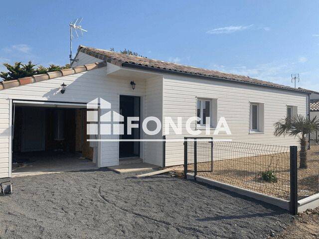 Maison 4 pièces 72 m² · à Le Fenouiller · 72 m² · 860 €