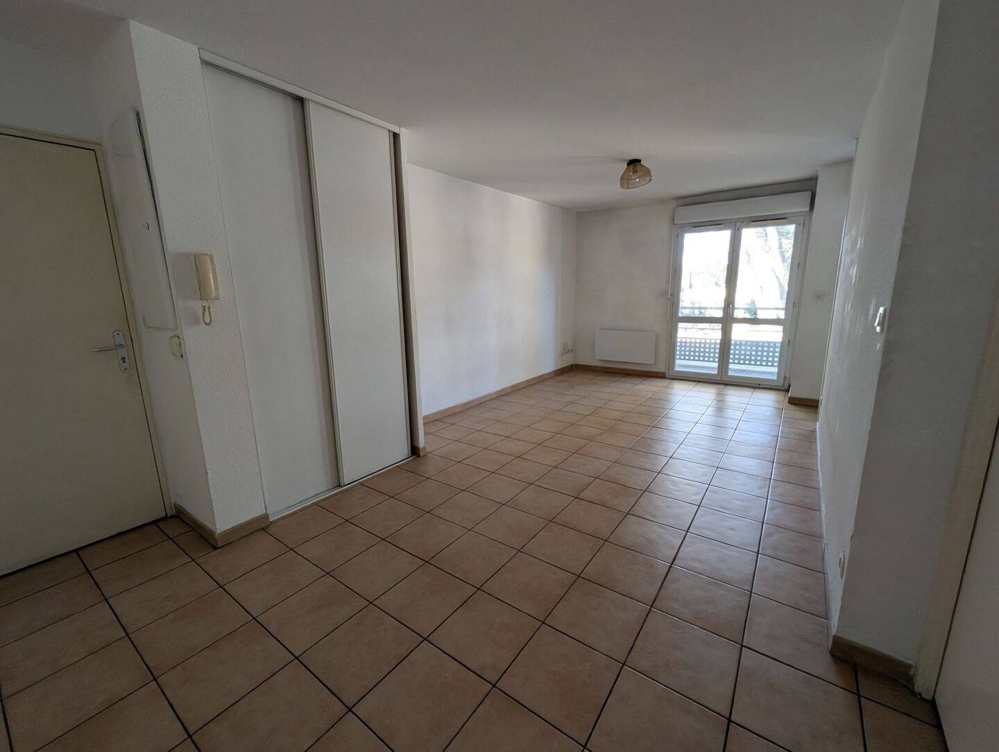 Appartement 2 pièces 46 m² · à Nîmes · 45,7 m² · 639 €