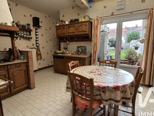 Maison de ville à vendre 310 000 € 4 pièces 3 chambres 117 m² 182 m² de terrain Canteleu-Ampere Lambersart 59130