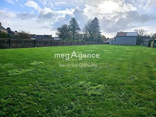 Terrain constructible viabilisé à vendre 92 700 € 1 809 m² de terrain Plouëc-du-Trieux 22260