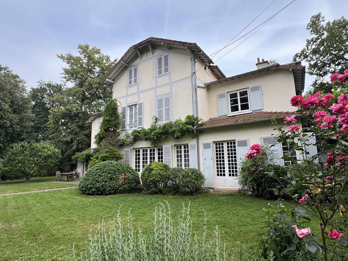 Maison 6 pièces 168 m² · à Maisons-Laffitte · 168 m² · 4 300 €/mois