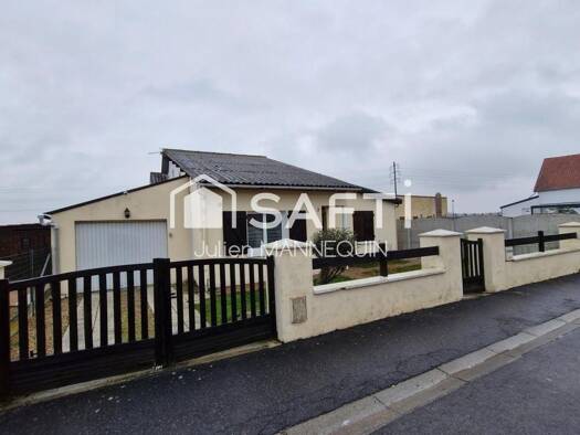 Maison de plain-pied à vendre 128 000 € 4 pièces 2 chambres 77 m² 436 m² de terrain Neuville-Saint-Amand 02100