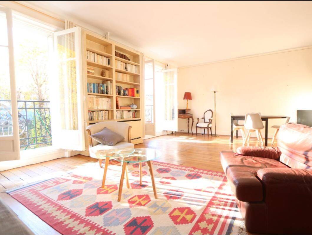 2 pièces 70 m² · à Paris 15ème Arrondissement · 70 m² · 2 500 €/mois