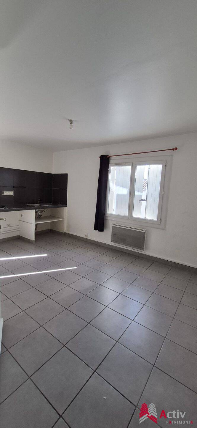 Appartement 1 pièce 27 m² · à Arles · 27,3 m² · 490 €