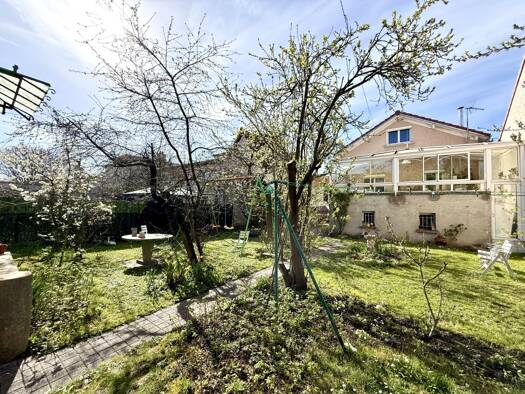 Maison à vendre 365 000 € 5 pièces 4 chambres 110 m² 418 m² de terrain Rémond-Château Gobillon Livry-Gargan 93190