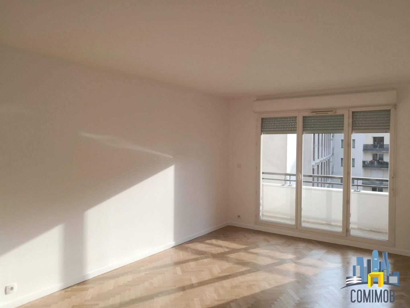 Appartement 3 pièces 73 m² · à Courbevoie · 72,8 m² · 1 793 €