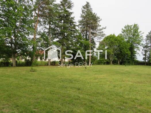 Terrain constructible à vendre 38 000 € 1 075 m² de terrain Sermesse 71350