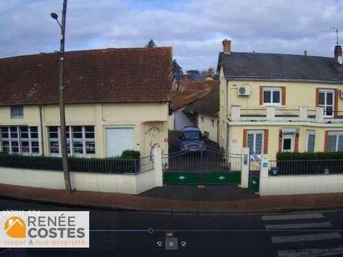Maison 8 pièces 230 m² · à Neung-sur-Beuvron · 230 m² · 37 600 €