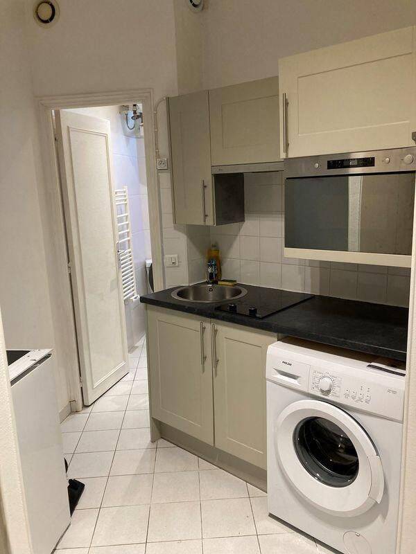 Appartement 1 pièce 18 m² · à Paris 17ème Arrondissement · 18 m² · 805 €/mois