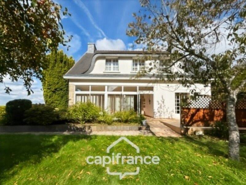 Maison 7 pièces 162 m² · à Séglien · 162 m² · 199 990 €