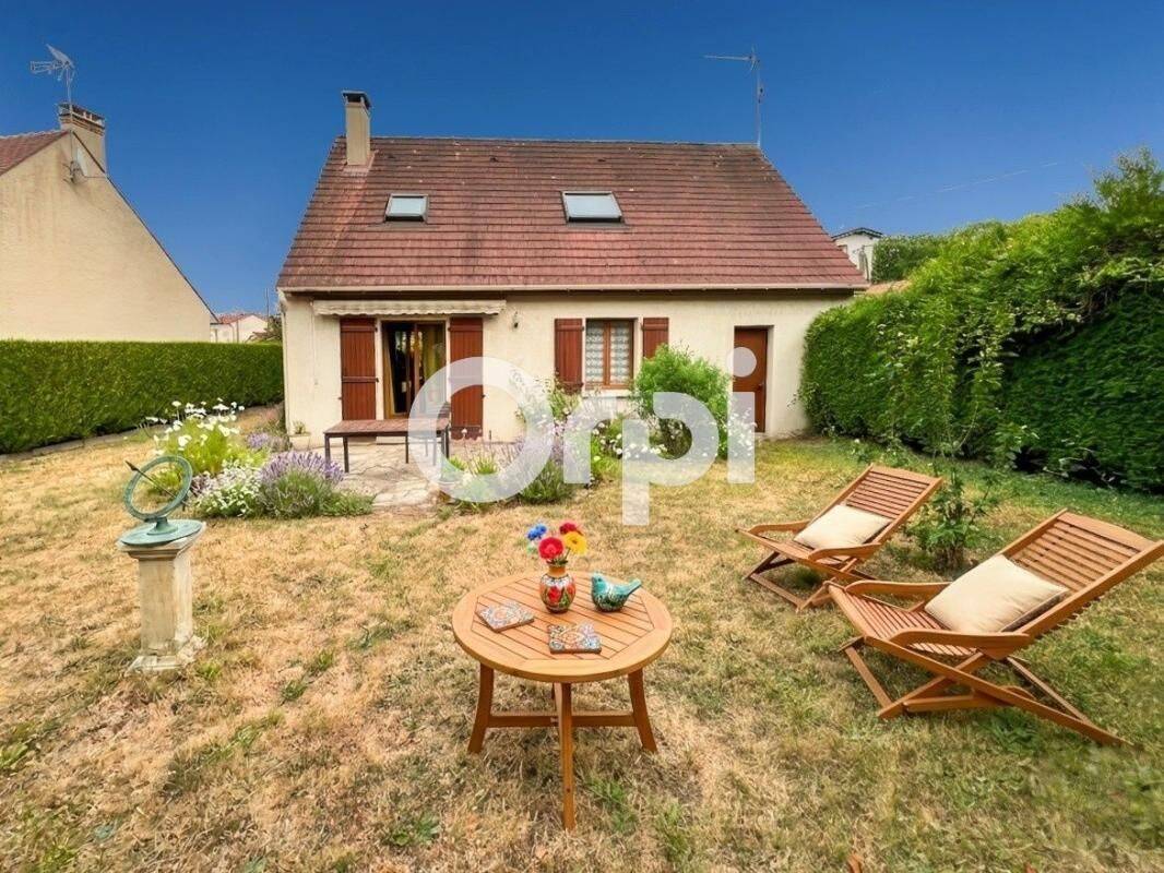 Maison 4 pièces 81 m² · à Mantes-la-Ville · 81 m² · 290 500 €