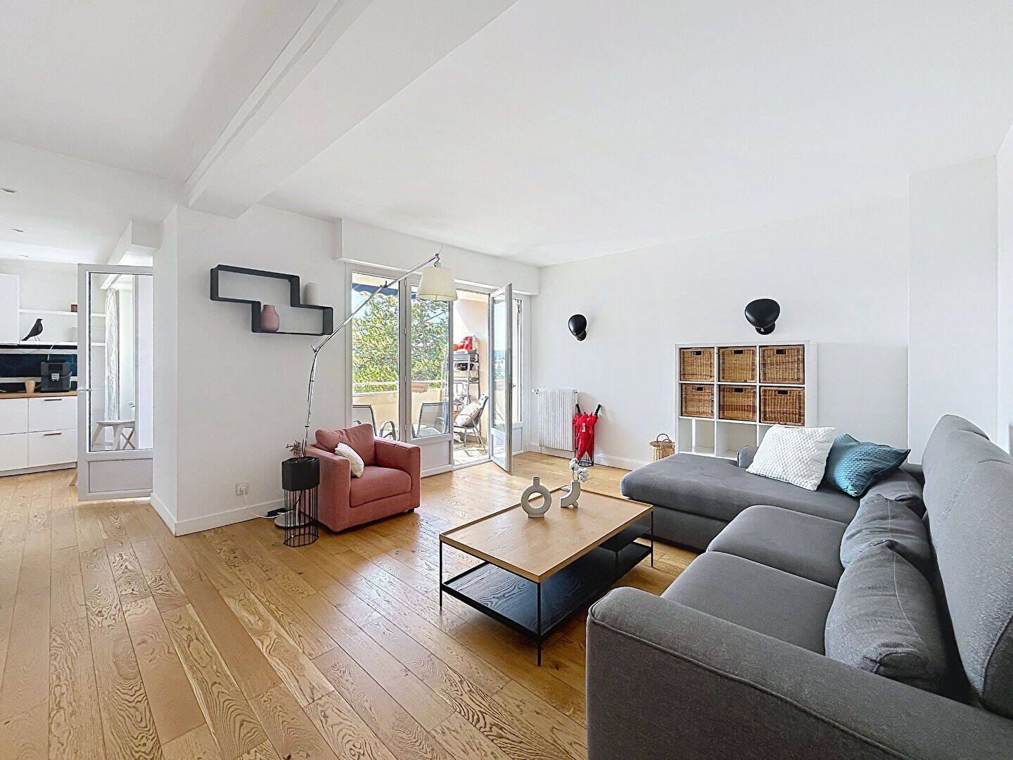 Appartement 4 pièces 97 m² · à Lyon 4ème Arrondissement · 97 m² · 1 983 €