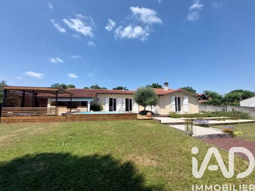 Maison de plain-pied à vendre 355 000 € 6 pièces 4 chambres 150 m² 1 145 m² de terrain Barbazan-Debat 65690