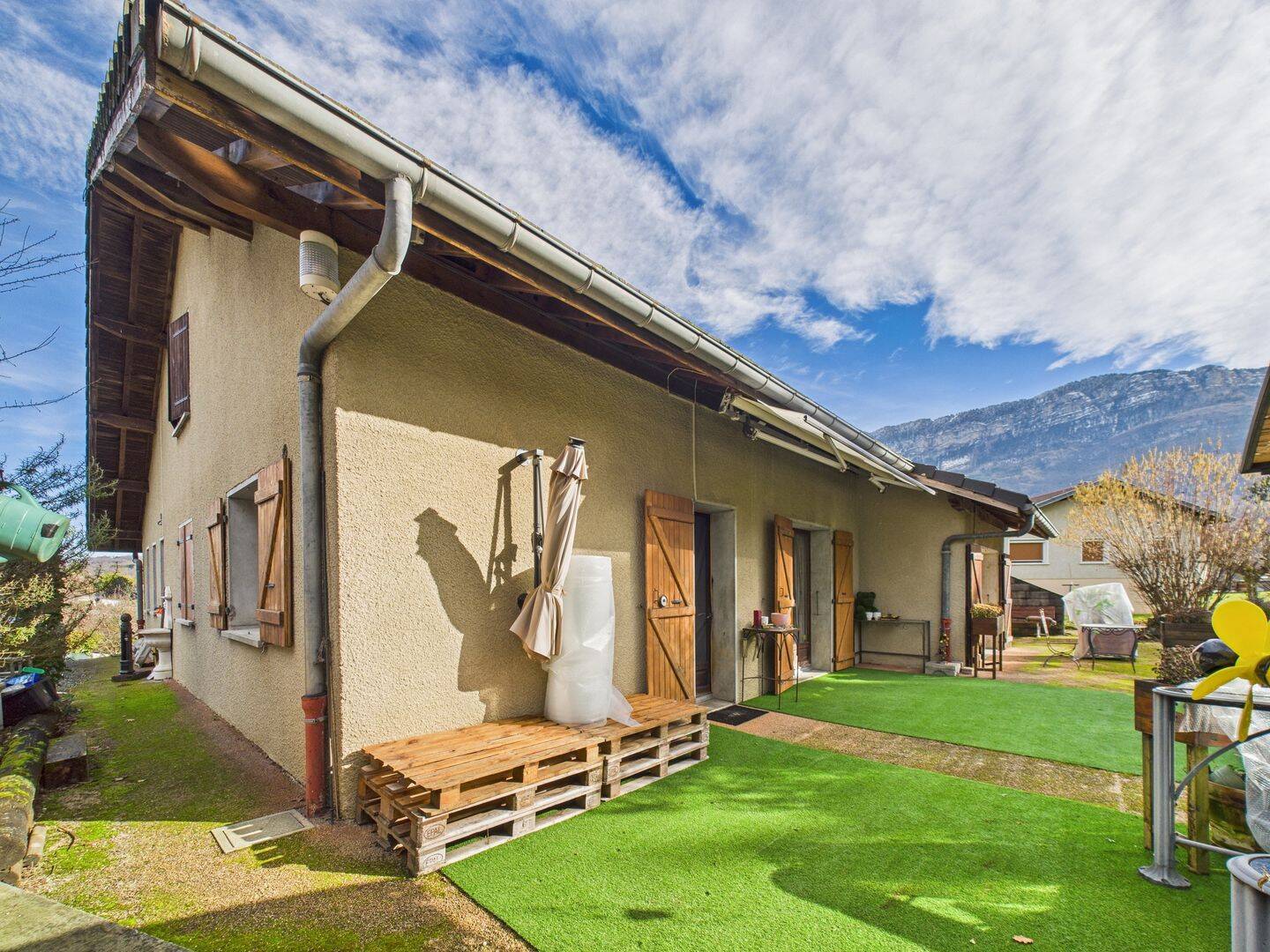 Maison 7 pièces 200 m² · à Mouxy · 200 m² · 645 000 €