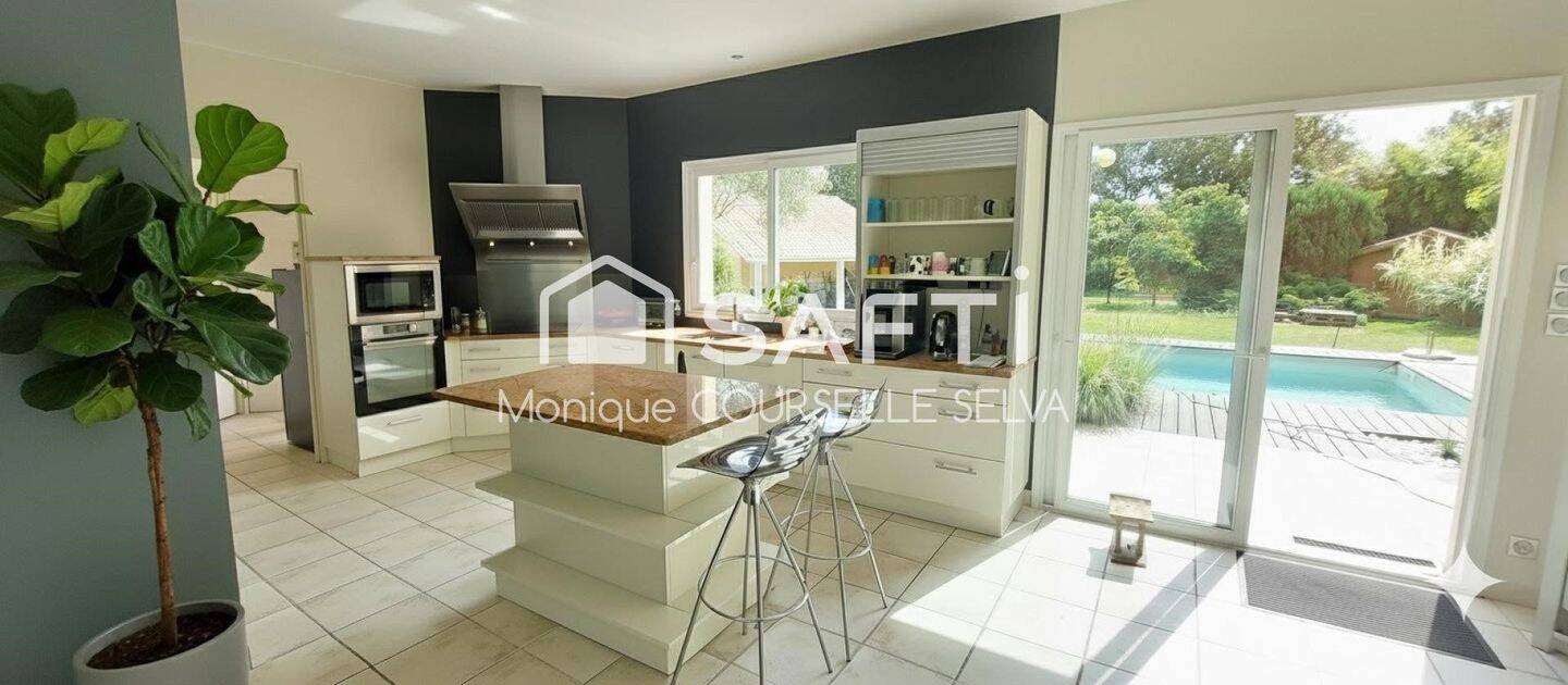Maison 5 pièces 192 m² · à Arcins · 192 m² · 500 000 €