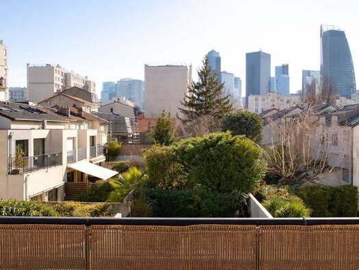 Appartement à vendre 645 000 € 4 pièces 3 chambres 87 m² Étage 2/5 Faubourg de l'Arche Courbevoie 92400