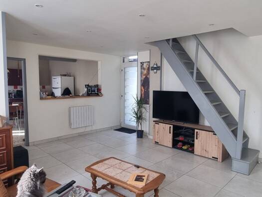 Maison à vendre 145 000 € 3 pièces 2 chambres 87 m² 865 m² de terrain Traînel 10400