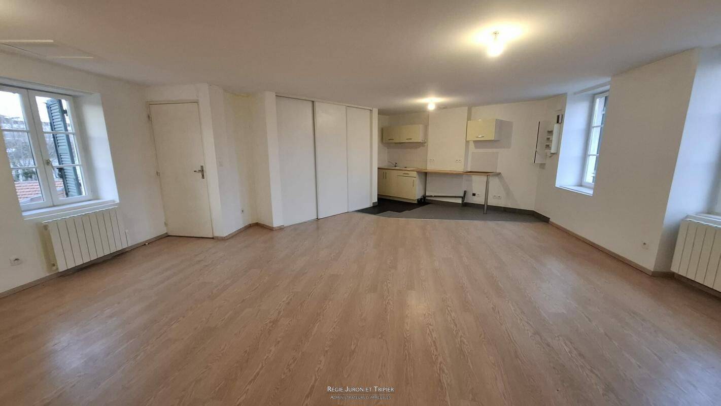 Appartement 3 pièces 74 m² · à Tassin-la-Demi-Lune · 74 m² · 895 €