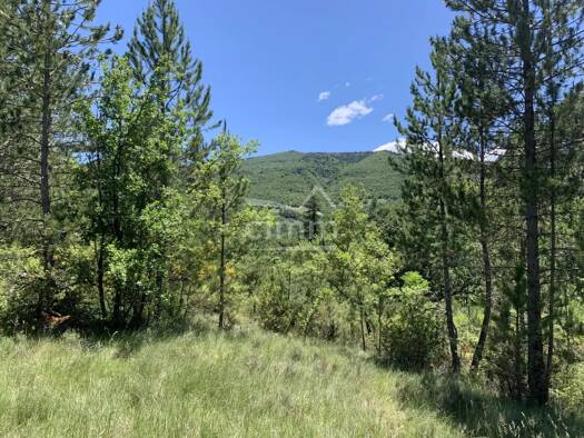 Terrain constructible à vendre 264 000 € 4 682 m² de terrain Bevons 04200