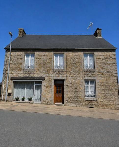 Maison 8 pièces 185 m² · à Plouguenast-Langast · 185 m² · 136 600 €