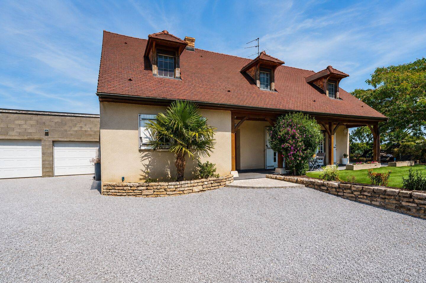 Maison 7 pièces 159 m² · à Beaune · 159 m² · 425 000 €