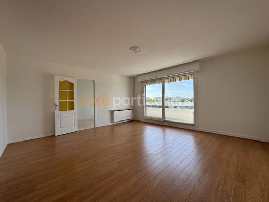 Appartement à vendre 239 200 € 4 pièces 3 chambres 87,9 m² Étage 5/6 Beaumont-Vauquois Orléans 45000