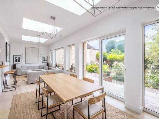 Maison à vendre 1 900 000 € 7 pièces 5 chambres 216,2 m² 242 m² de terrain Place Louis XIV Saint-Germain-en-Laye 78100
