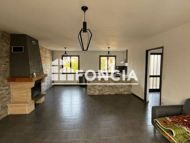 Maison 3 pièces 89 m² · à Oiry · 89,2 m² · 900 €