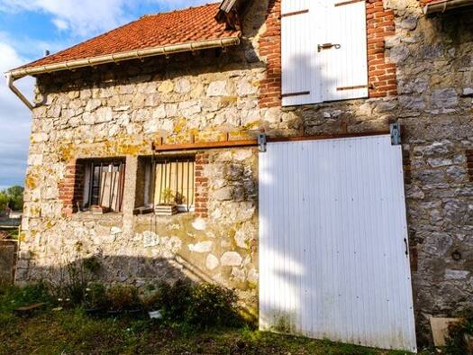 Maison de plain-pied à vendre 368 000 € 7 pièces 4 chambres 165 m² 17 864 m² de terrain Wierre-Effroy 62720