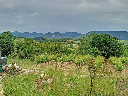 Villa à louer 1 245 € 5 pièces 4 chambres 126 m² Vinsobres 26110