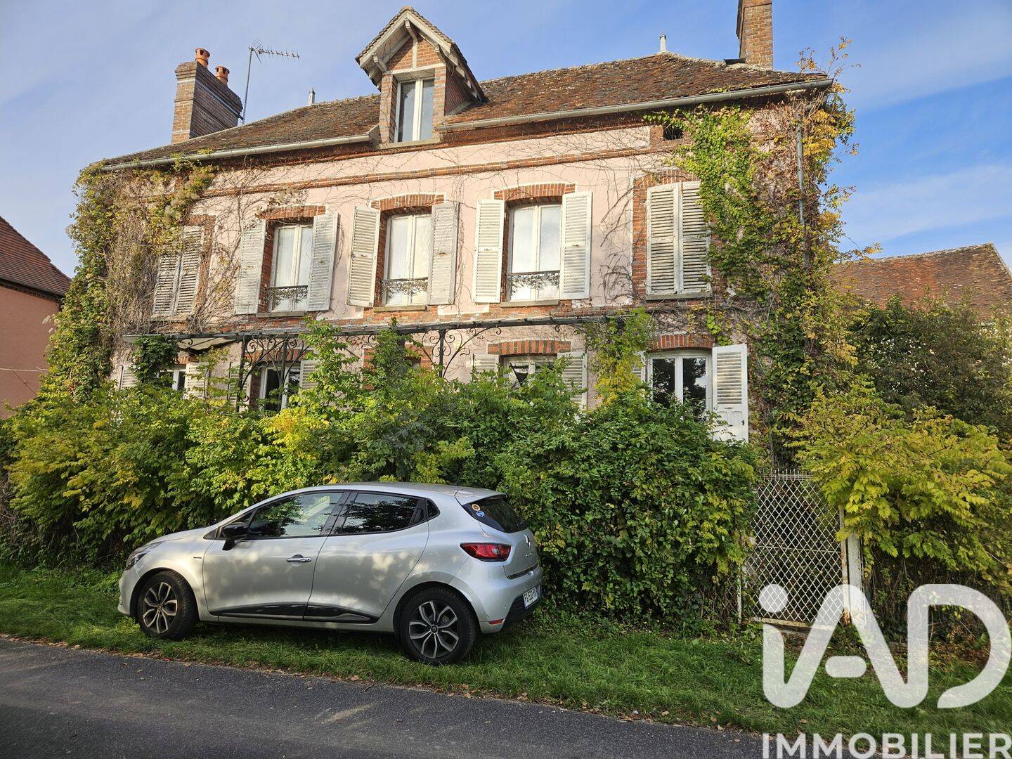 Maison 5 pièces 212 m² · à Armeau · 212 m² · 170 000 €