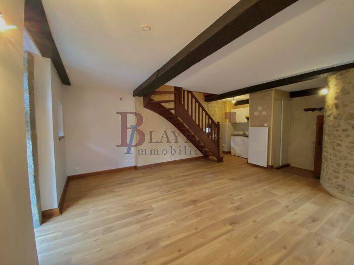 Appartement 2 pièces 47 m² · à Ussel · 47 m² · 430 €