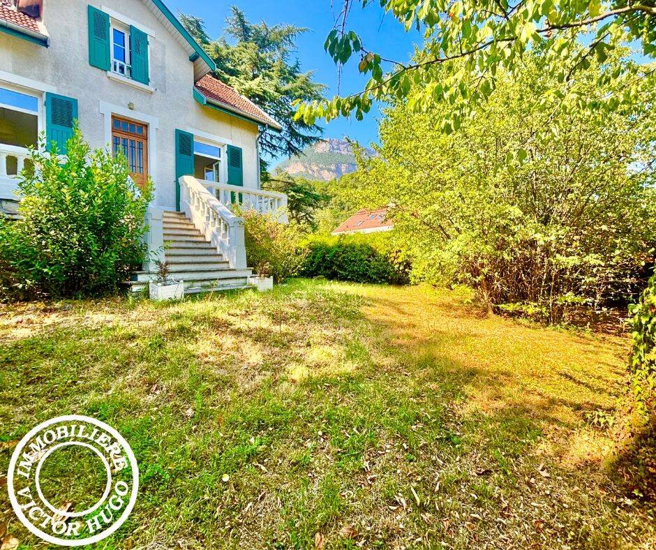 Maison 8 pièces 130 m² · à Corenc · 130 m² · 515 000 €