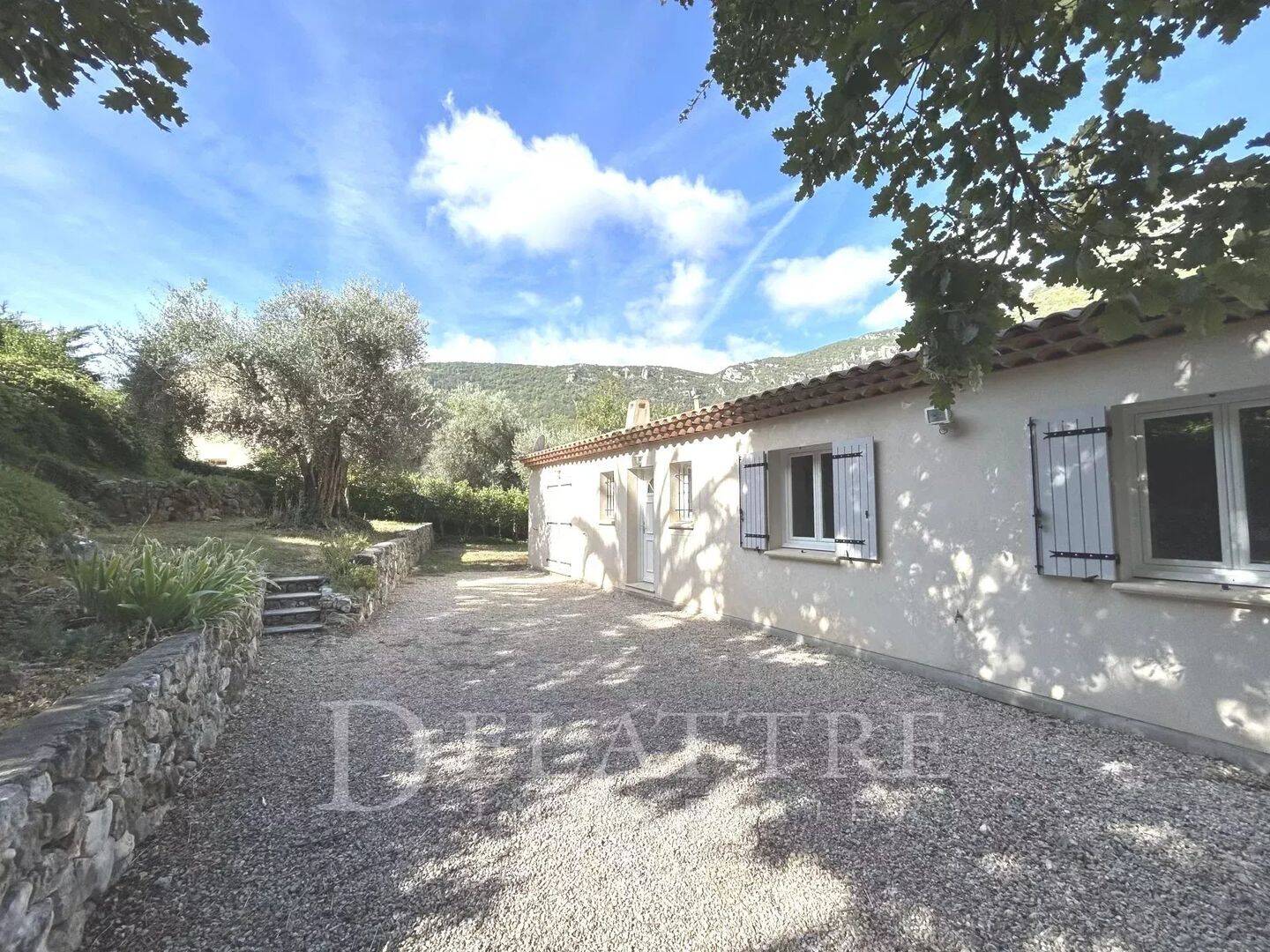 Maison 4 pièces 90 m² · à Tourrettes-sur-Loup · 90 m² · 1 361 €/mois