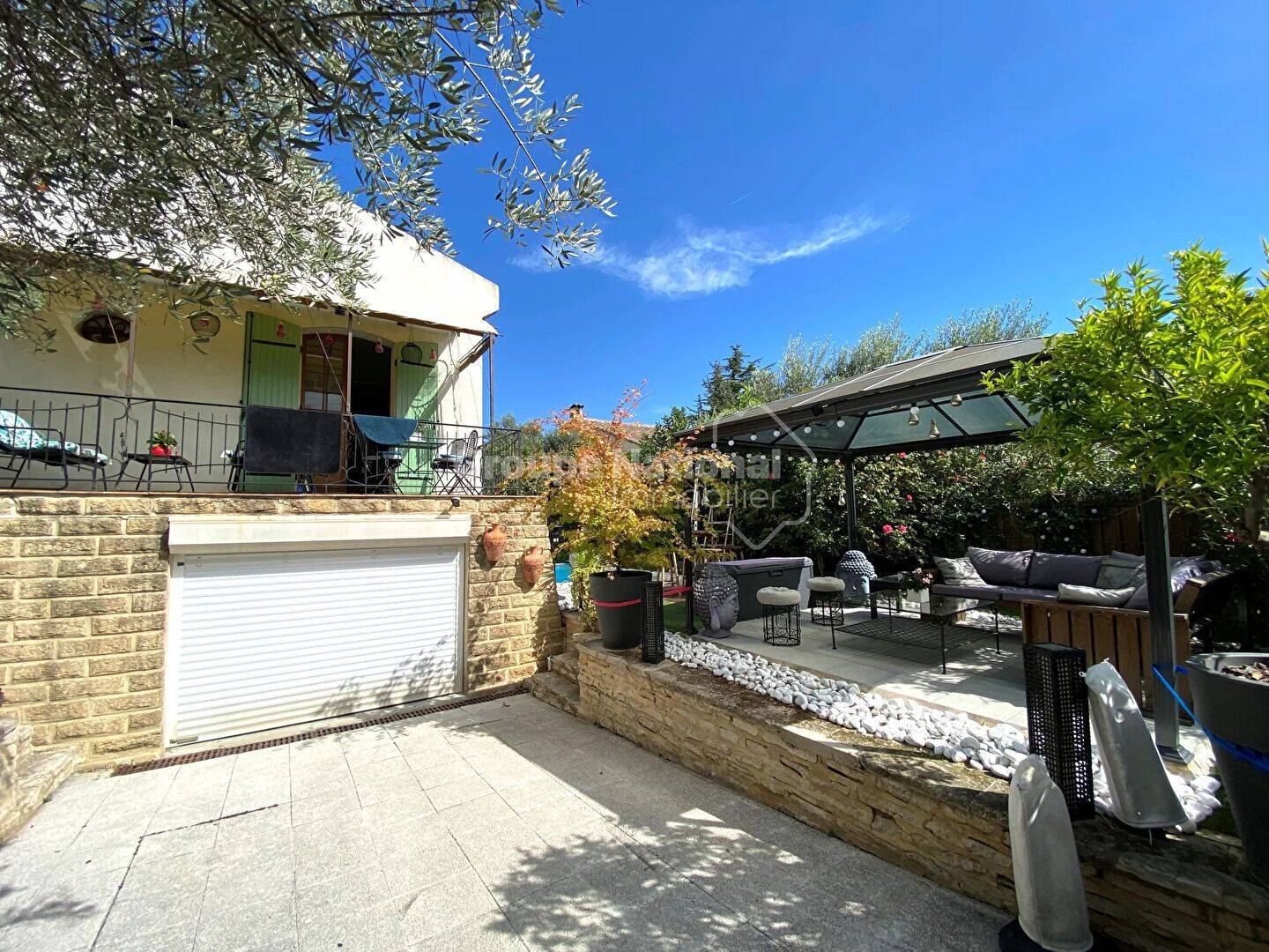 Maison 8 pièces 204 m² · à Beaucaire · 204 m² · 369 000 €
