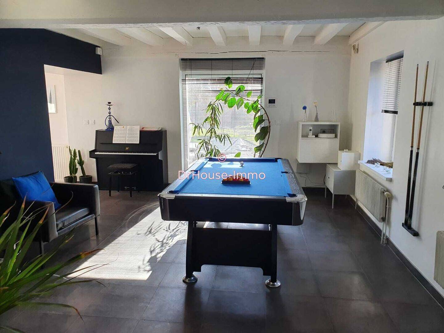 Maison 8 pièces 206 m² · à Chaingy · 206 m² · 379 000 €