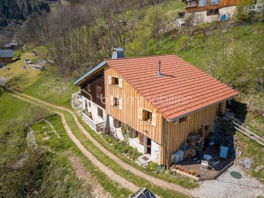 Chalet à vendre 399 000 € 6 pièces 3 chambres 144 m² 494 m² de terrain Brizon 74130