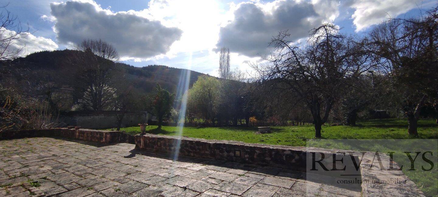 Maison 7 pièces 200 m² · à Autun · 200 m² · 330 000 €