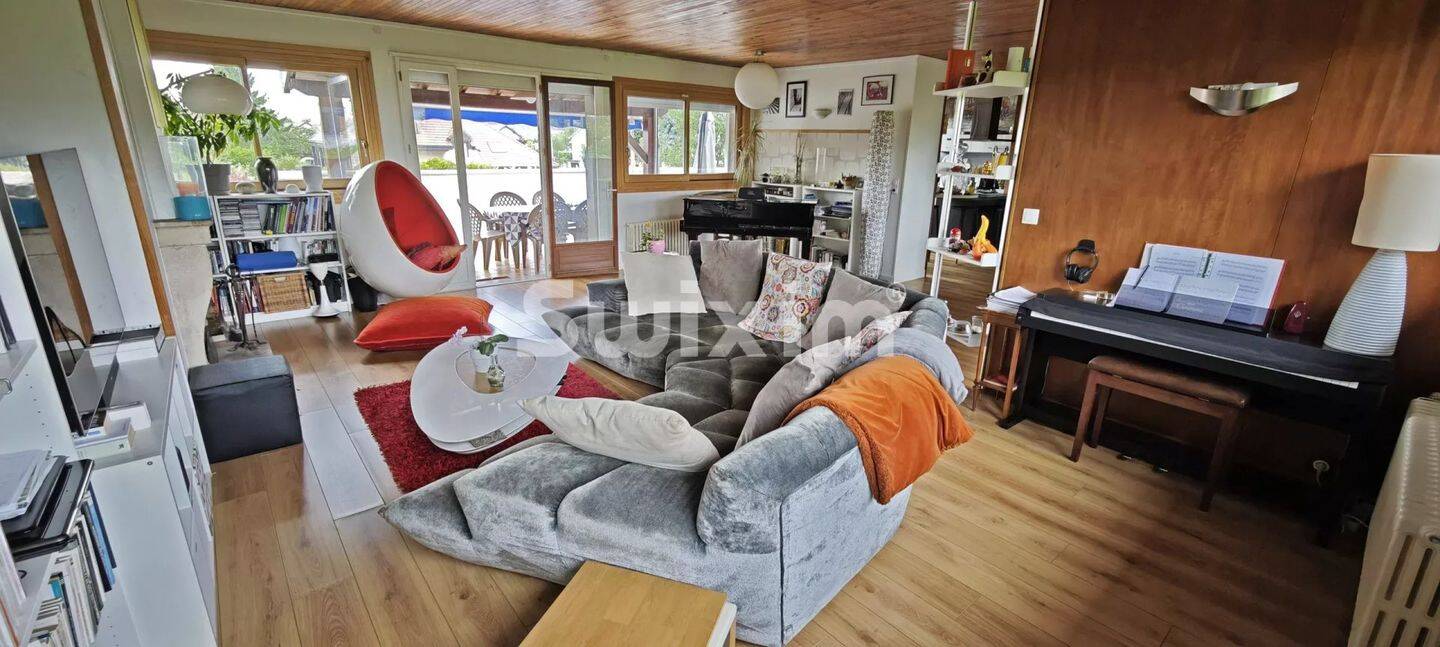 Maison 6 pièces 179 m² · à Dole · 179 m² · 350 000 €