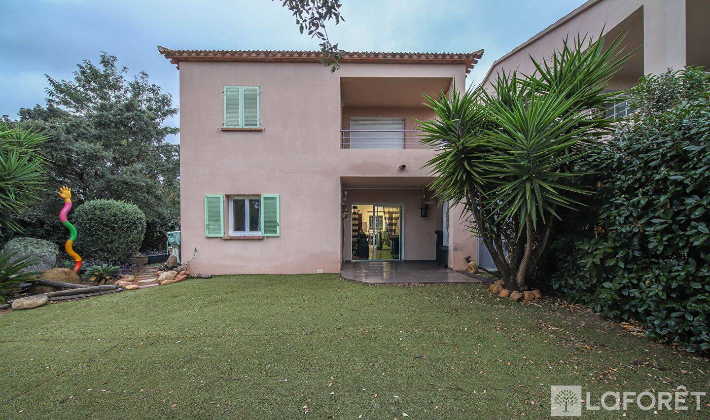 Appartement 2 pièces 43 m² · à Lecci · 43 m² · 373 000 €