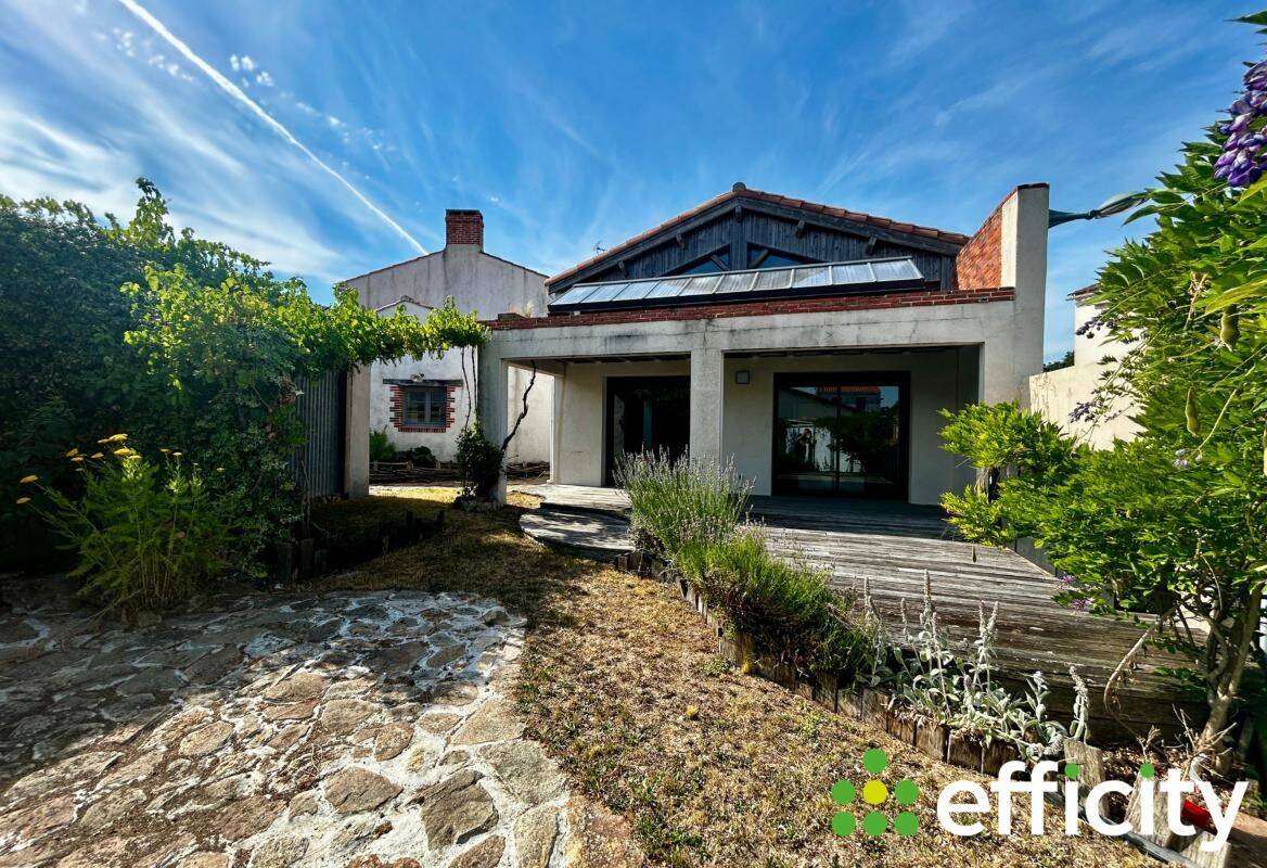 Maison 6 pièces 173 m² · à Saint-Julien-des-Landes · 173 m² · 399 900 €