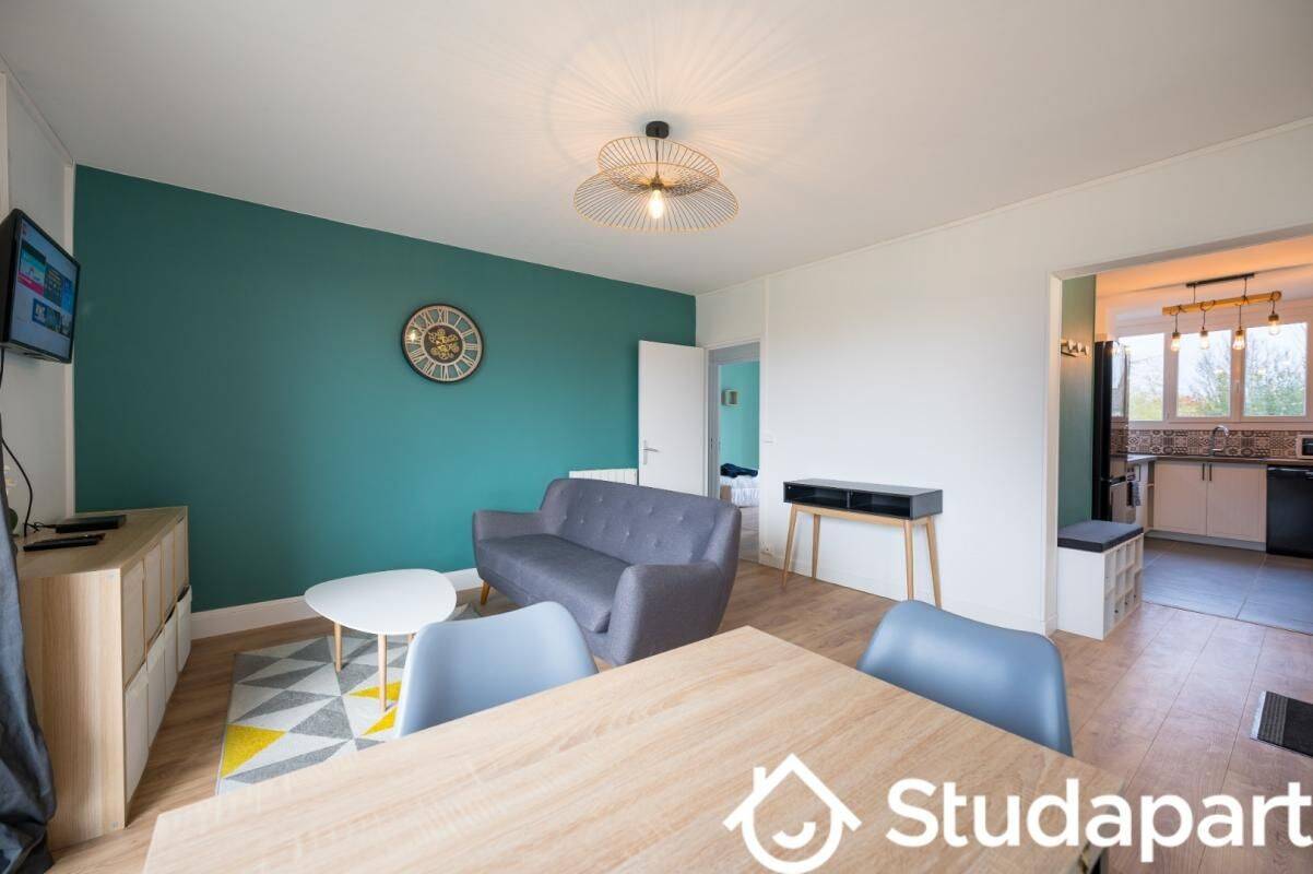 1 pièce 10 m² · à Talence · 10 m² · 630 €