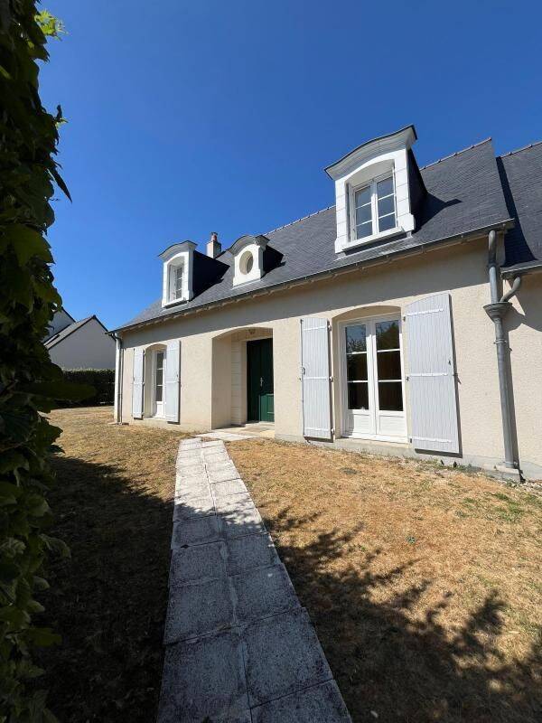 Maison 5 pièces 129 m² · à Saint-Cyr-sur-Loire · 128,8 m² · 1 630 €